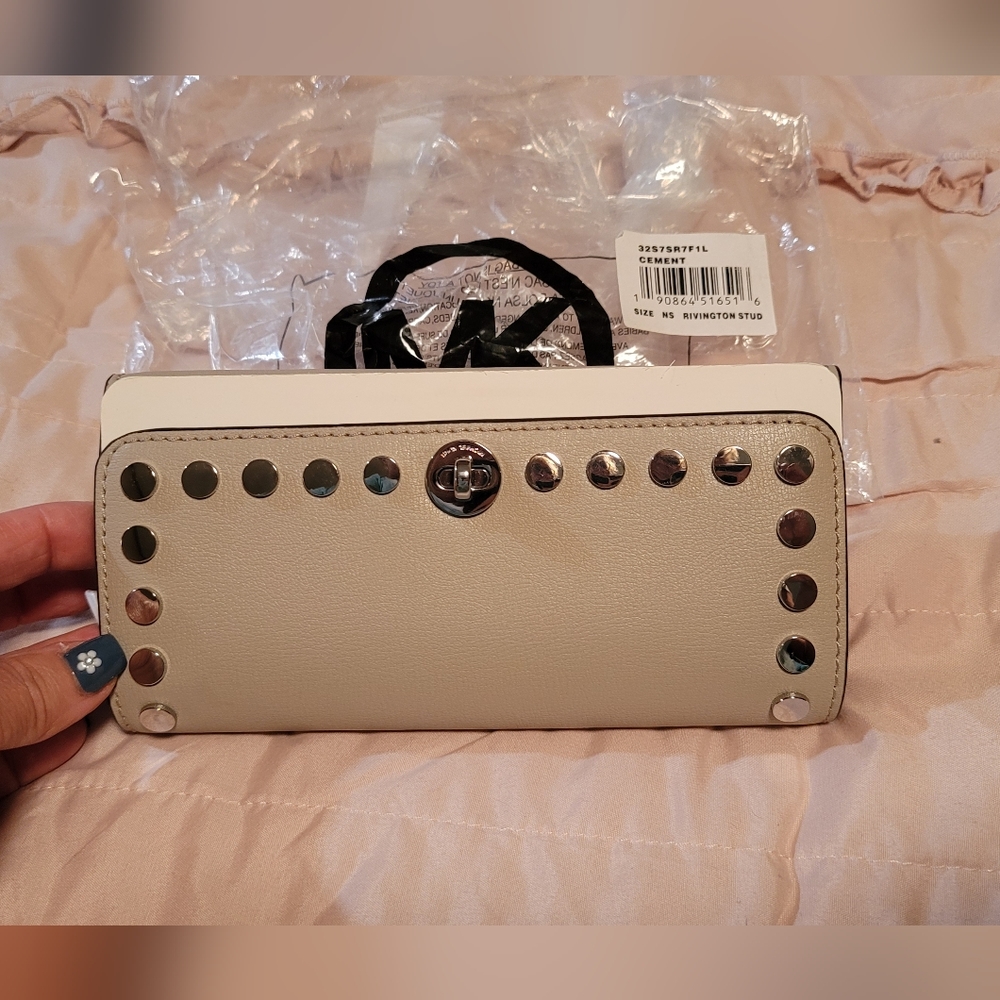 Micheal Kors Rivington Wallet